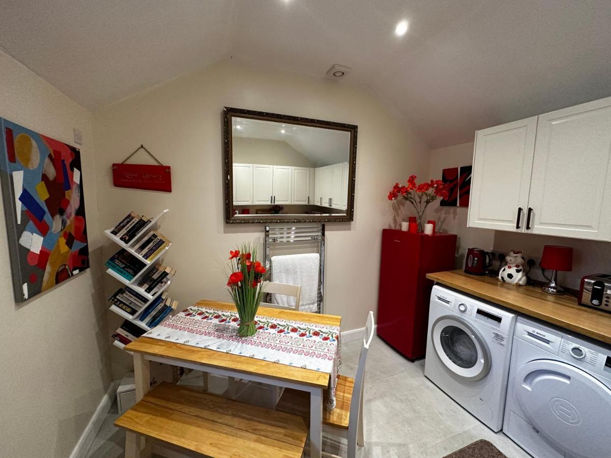 Handywater Cottages Henley-on-Thames Extérieur photo