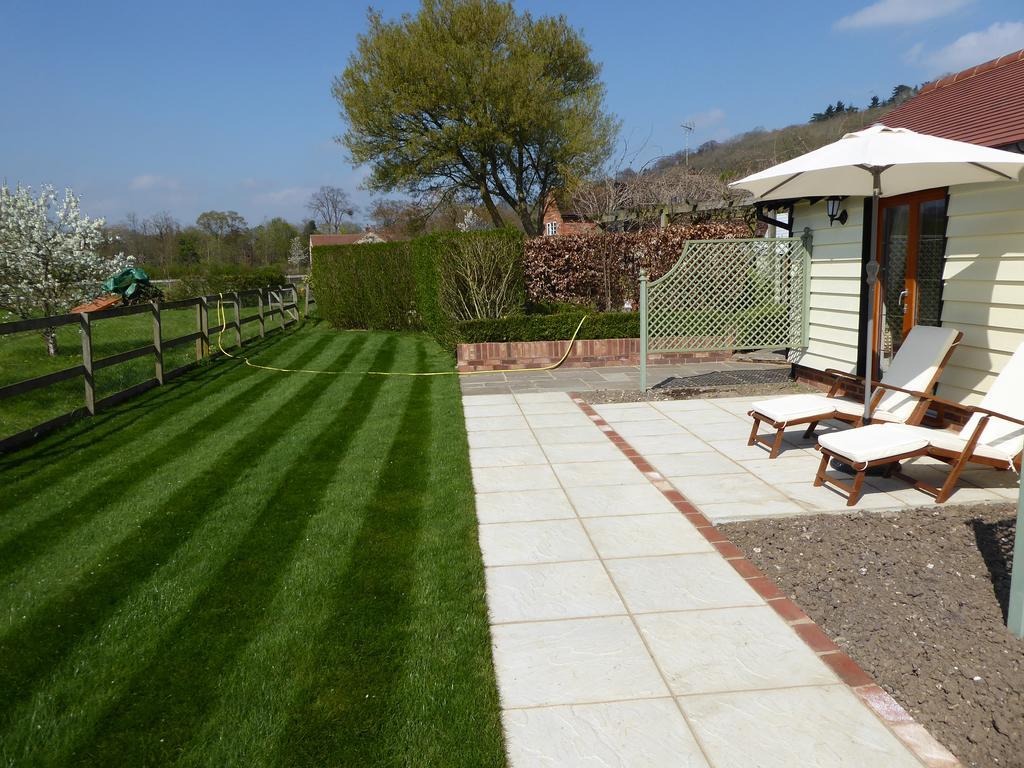 Handywater Cottages Henley-on-Thames Extérieur photo