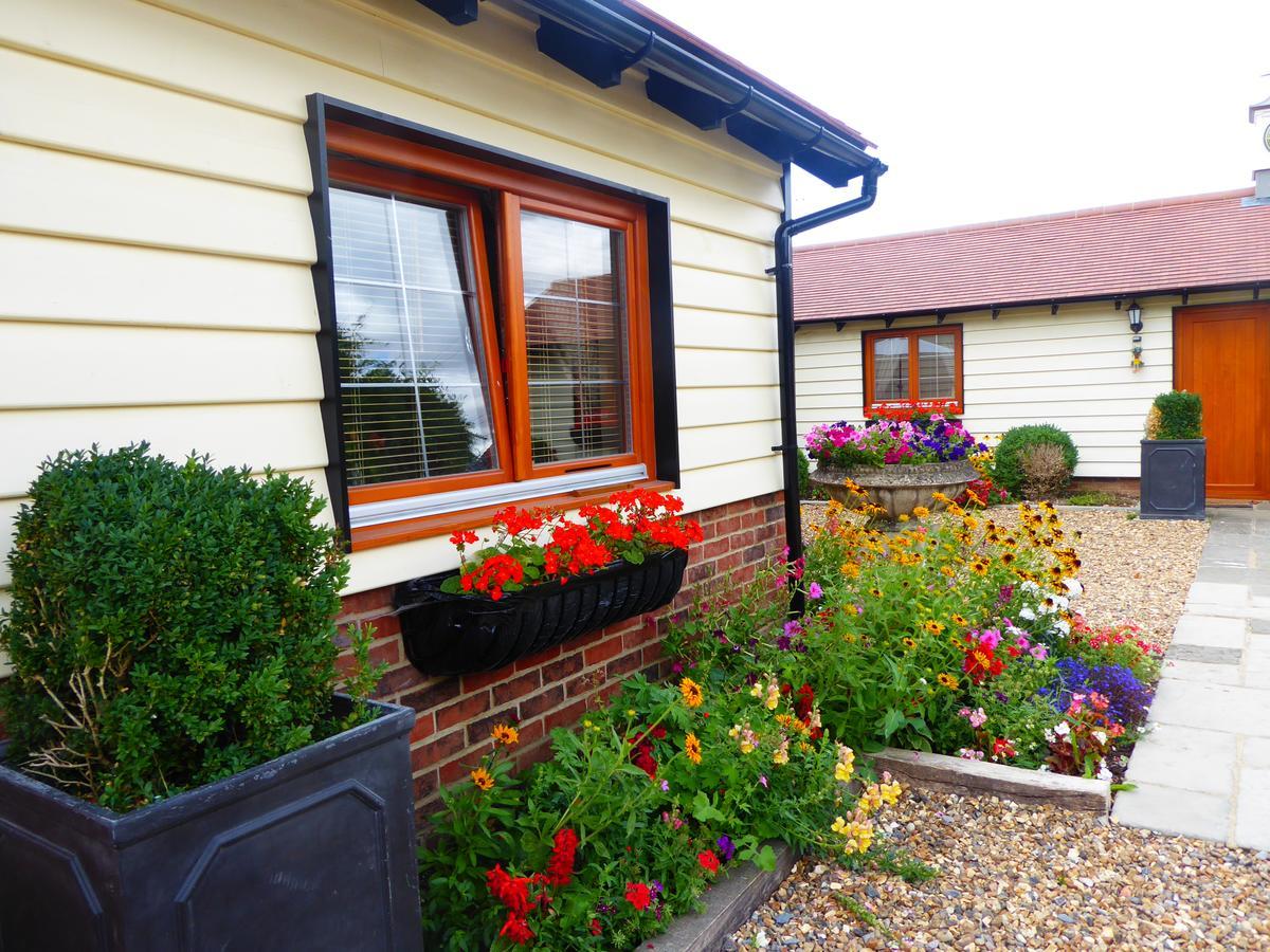 Handywater Cottages Henley-on-Thames Extérieur photo