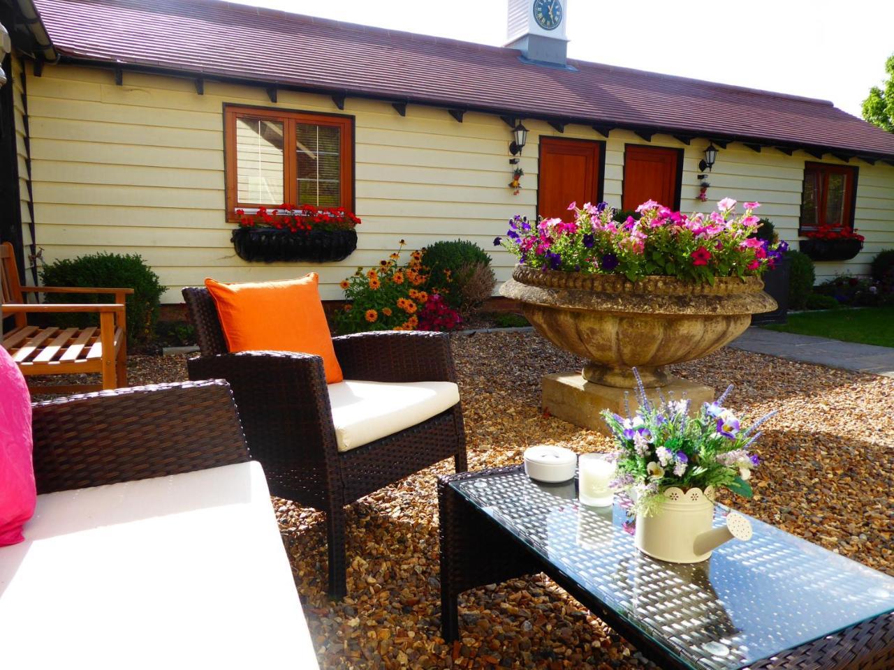 Handywater Cottages Henley-on-Thames Extérieur photo