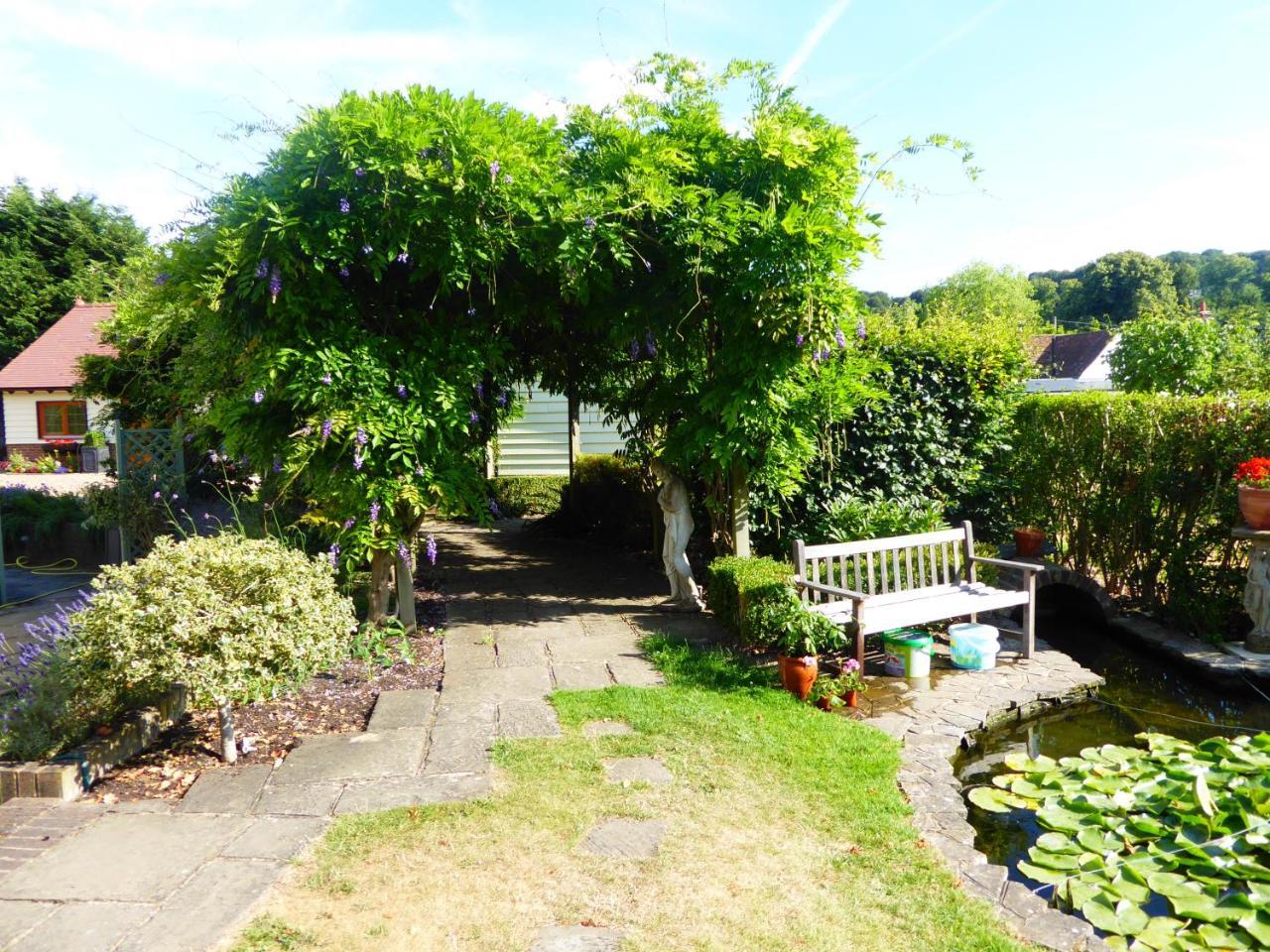 Handywater Cottages Henley-on-Thames Extérieur photo